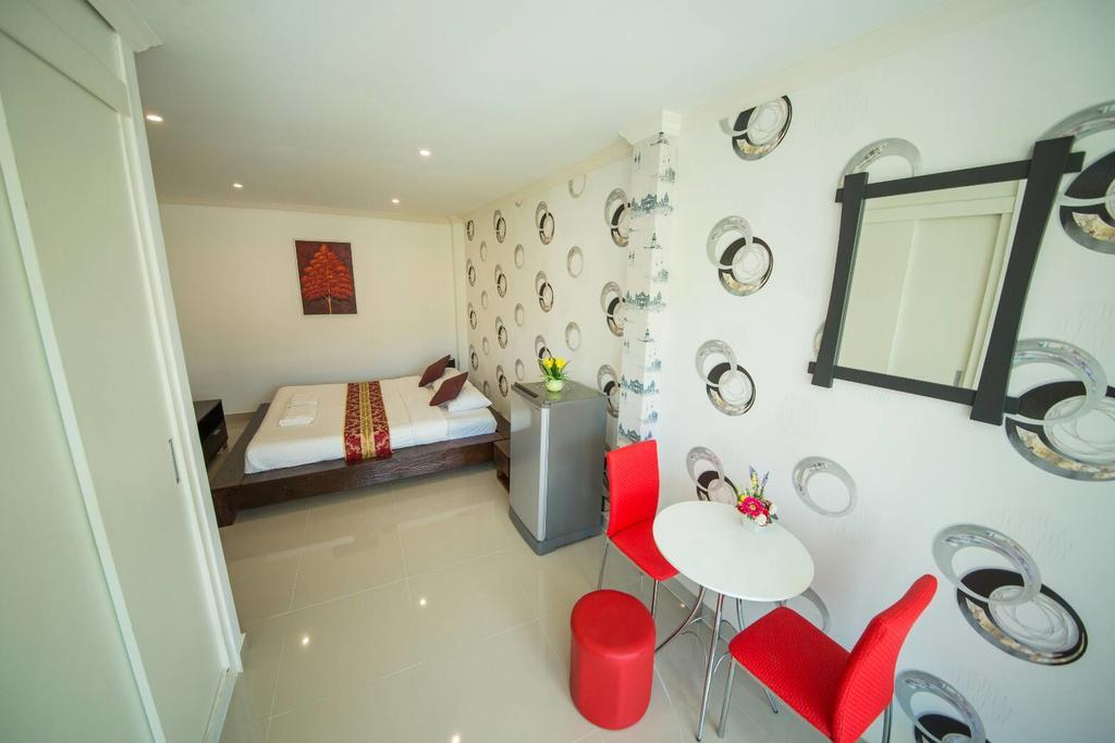 Sea Song Inn شاطئ كامالا الغرفة الصورة